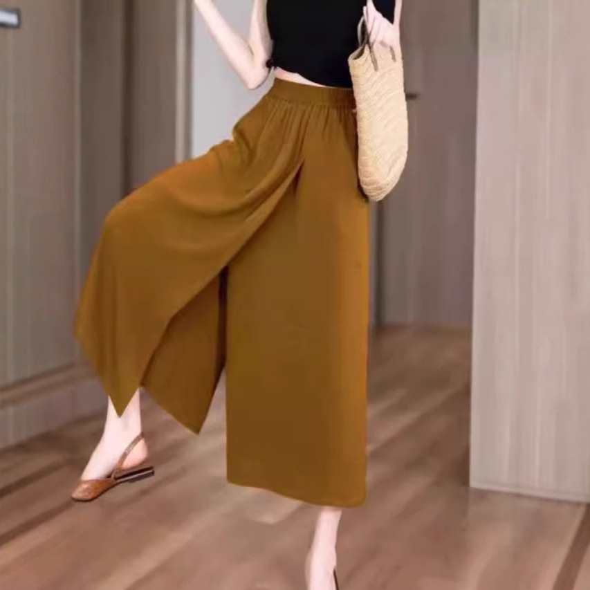 【京都創業154年伝統服装店2026新作。着た瞬間、体感温度 -5℃、見た目は5kgスリムに！】スリット入りスカート風パンツ